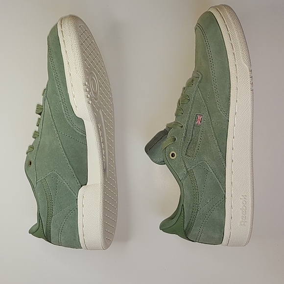 Reebok Classics by Montana Cans in Manilla Light, New, size 4.5 - Picture 6 of 8